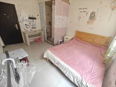 凉山西昌西城名店街天桥附近 单间带厨卫 押金2佰 户型方正采光好 安静出租房源真实图片