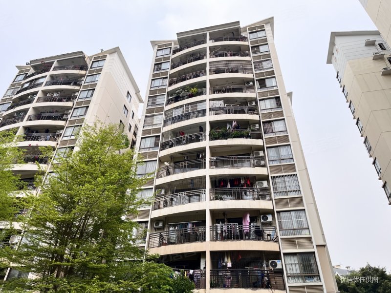 翠堤湾电梯3房业主急卖看房方便