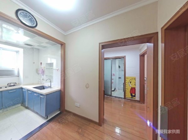 玄武湖情侣园 锁金村中楼层 三房采光好 看房方便业主诚售