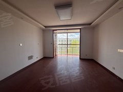 拉萨城关布达拉宫广场司法小区 简装3室南北全明户型  方便停车 采光好出租房源真实图片