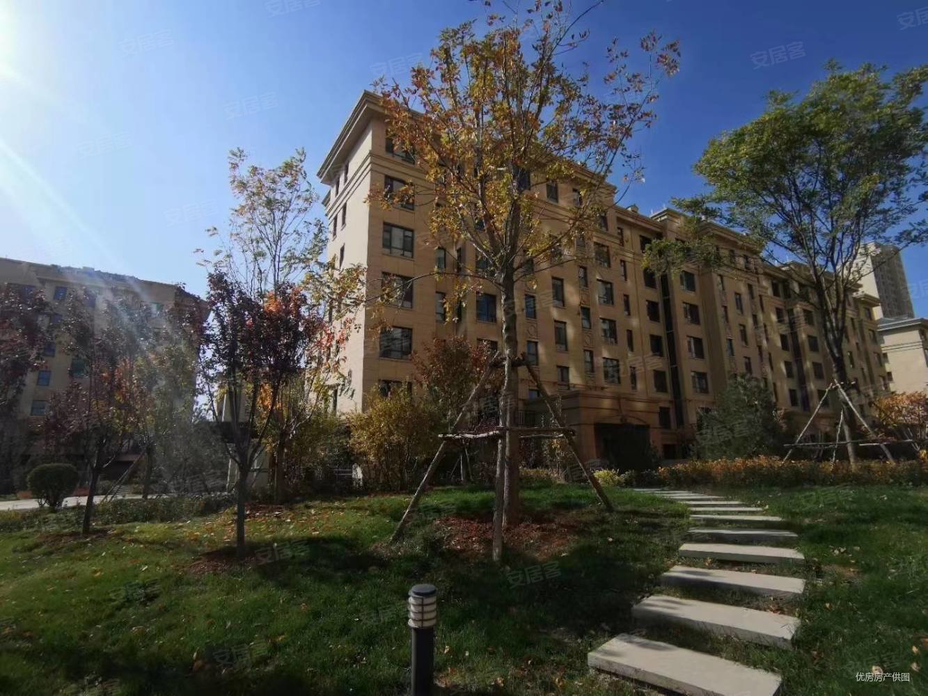 捡漏好房 金鼎路 龙度华府 精装三室一天未住 带车位 可贷款