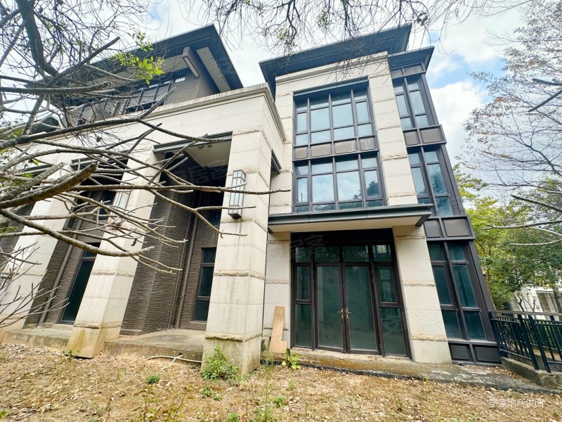 金地一期双拼端头位大花园别墅实用700多平人车分流带车位