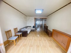 延边延吉河南区河南 老烟厂对面 2楼 93平两室一厅 房子干净随时看房出租房源真实图片