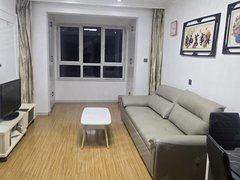 丹东振兴第二医院万达华府2室1厅1卫精装修家具家电齐全有空调包取暖物业拎包住出租房源真实图片