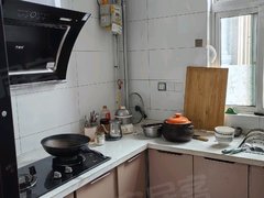 新安中心市场新安城区嘉南美地 4室2厅2卫出租房源真实图片