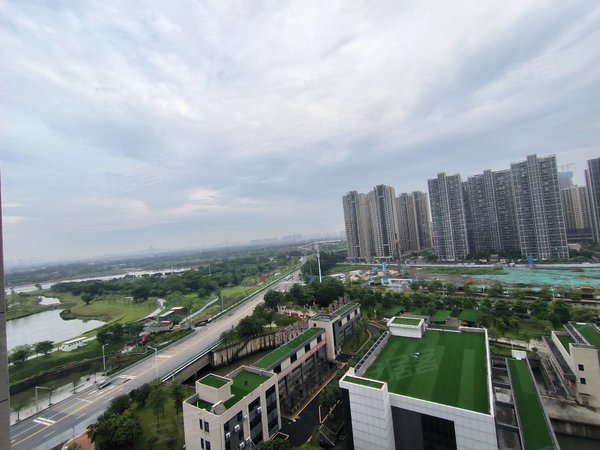 佛山南海城市广场保利和悦滨江一线江景 保利和悦滨江 小区只有这一套