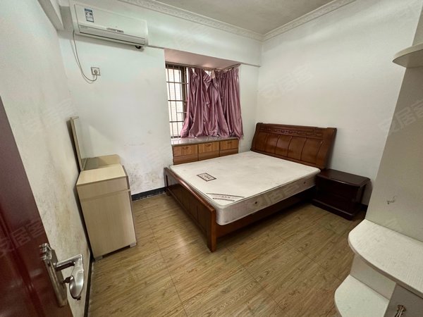 【多图】金泽华庭,新塘租房,金泽华庭 大三房 价格便宜 价格可谈 拎包