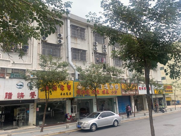 深圳龙岗横岗富坑(西坑)西坑精装公寓出租,全新家具家电,有小车充电桩