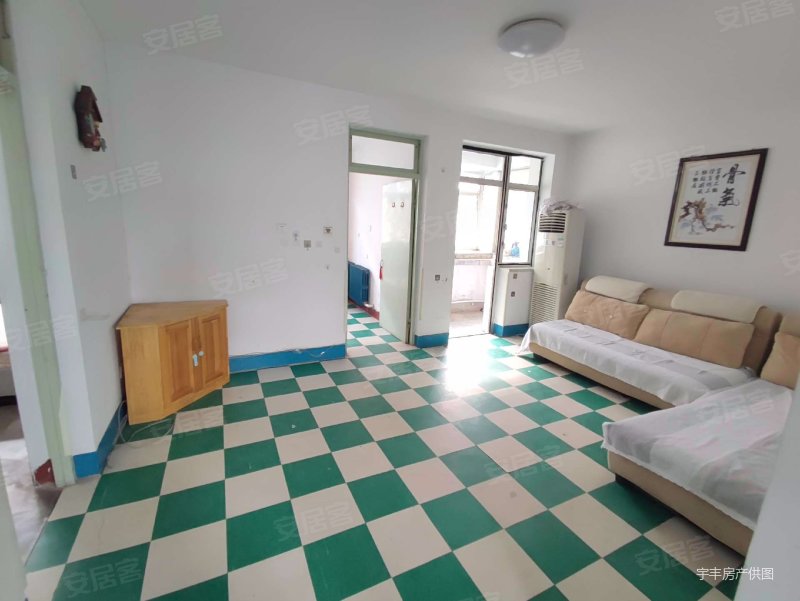 三室两厅明珠园步梯一楼可拎包入住现53w