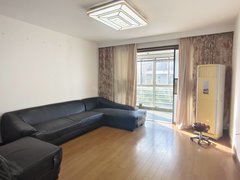 平湖平湖市区市区空置随时入住 大润发稀少电梯三房 小高层中层 精装首租全套出租房源真实图片