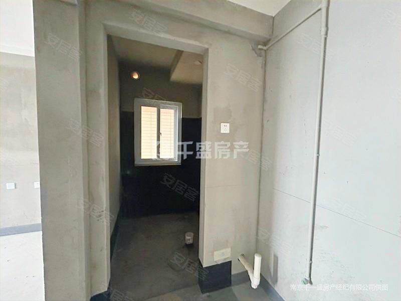 南京房产网>南京二手房>六合二手房>雄州二手房>荣盛鹭岛荣府南苑>800