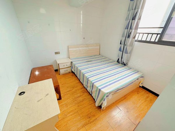 租房看这里,不可错过,黄泥塝地铁口,皇冠自由城,单间带飘窗