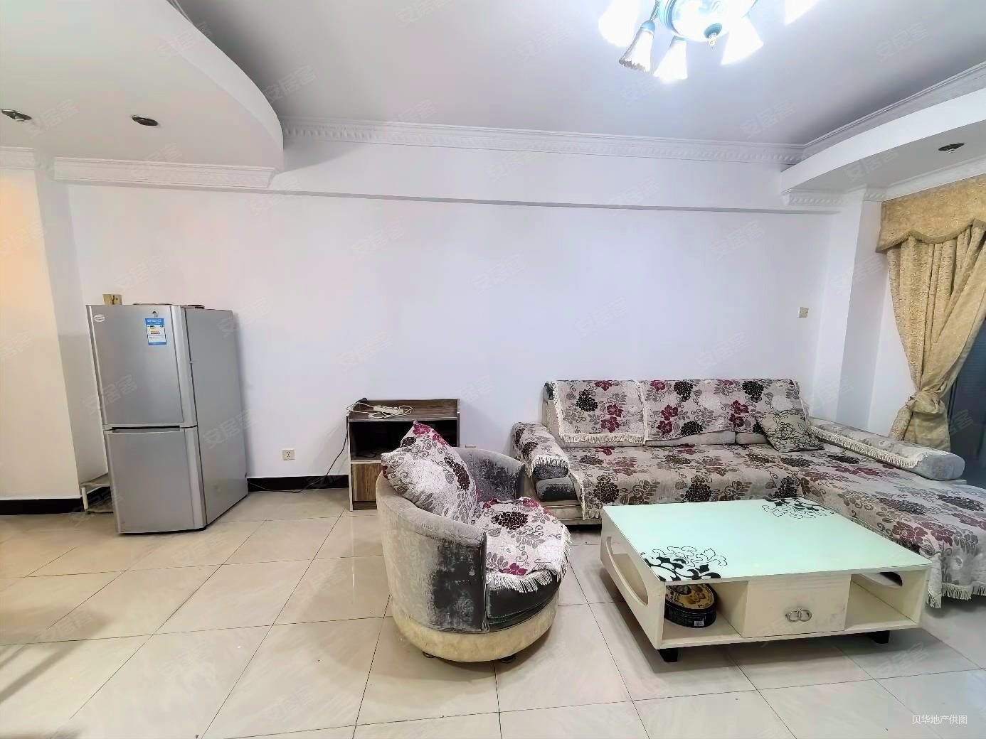 国贸地铁口电梯两房 南向,东泰花园嘉华苑二手房,110万,2室2厅,1卫