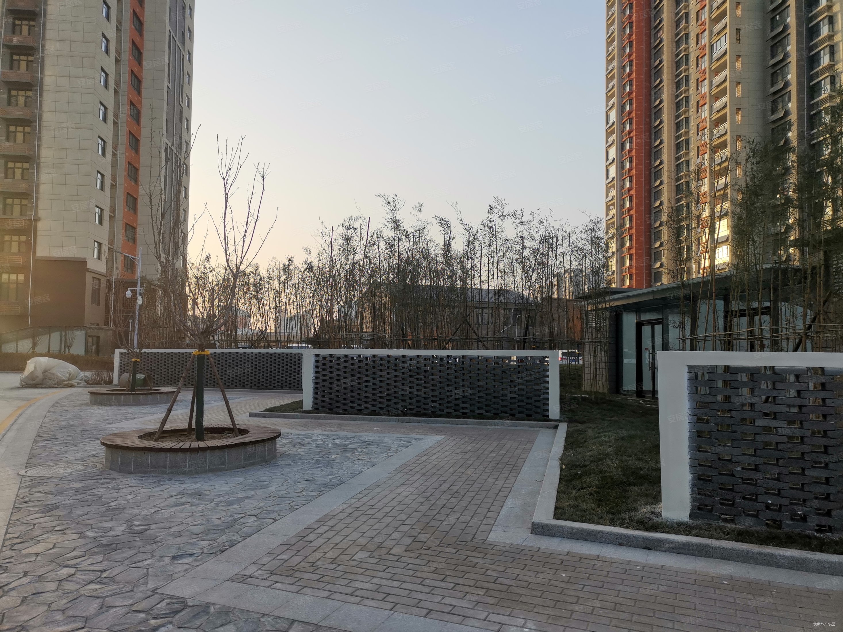 东门15中南池御都花园精装小三室