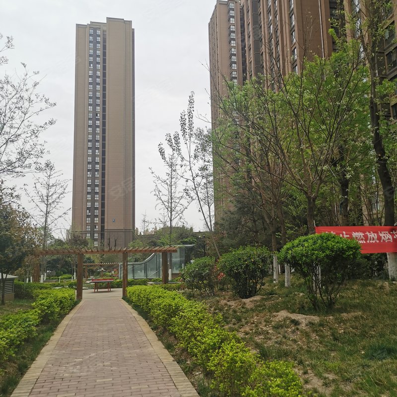 【龙记国会山, 龙记国会山小区详情,房价走势,房源,业主论坛】- 西安