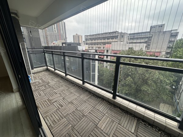 【多图】领江公馆,广州塔租房,带60方平台 珠城旁 领江公馆 3室2厅2卫