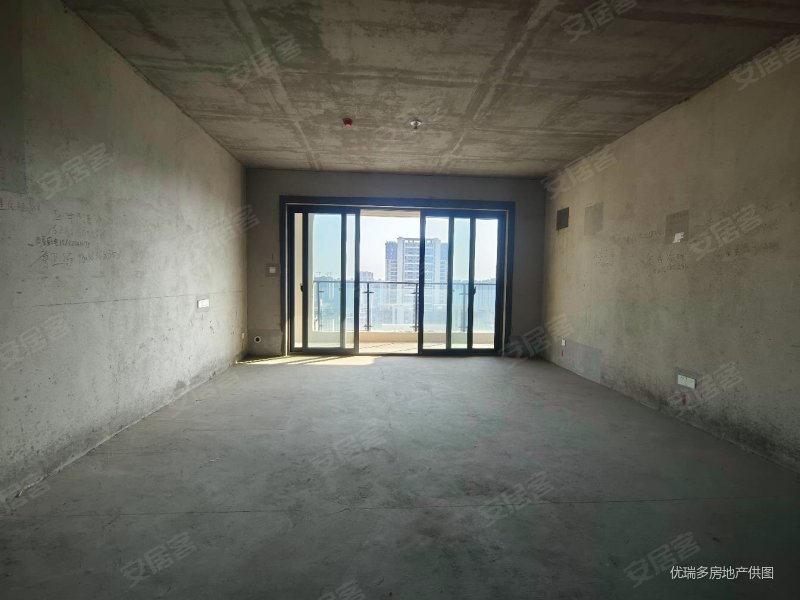 急售碧桂园翡翠湾大平层一梯一户中间楼层价格可谈