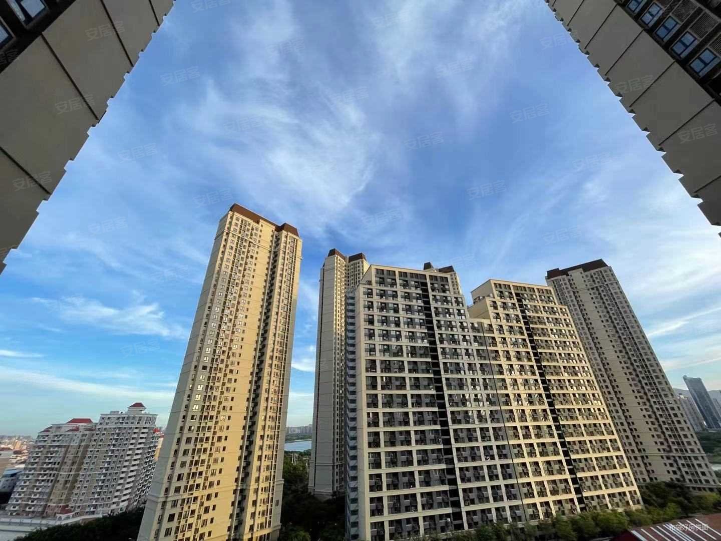 泉州万科城(二期)4室2厅3卫117㎡南420万