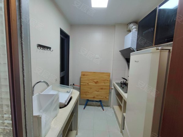 御景华城40平精装一房一厅 拎包入住 赤尾地铁站c口出租房源真实图片