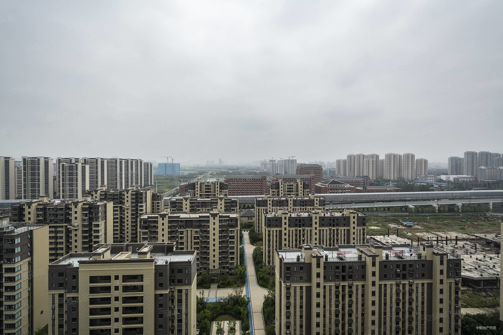 正荣悦都荟3室2厅2卫98㎡南135万