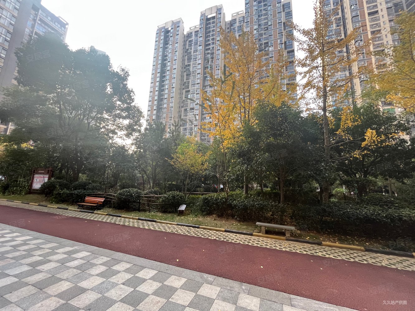 中环中央城(a区)2室2厅1卫62㎡南北79.9万