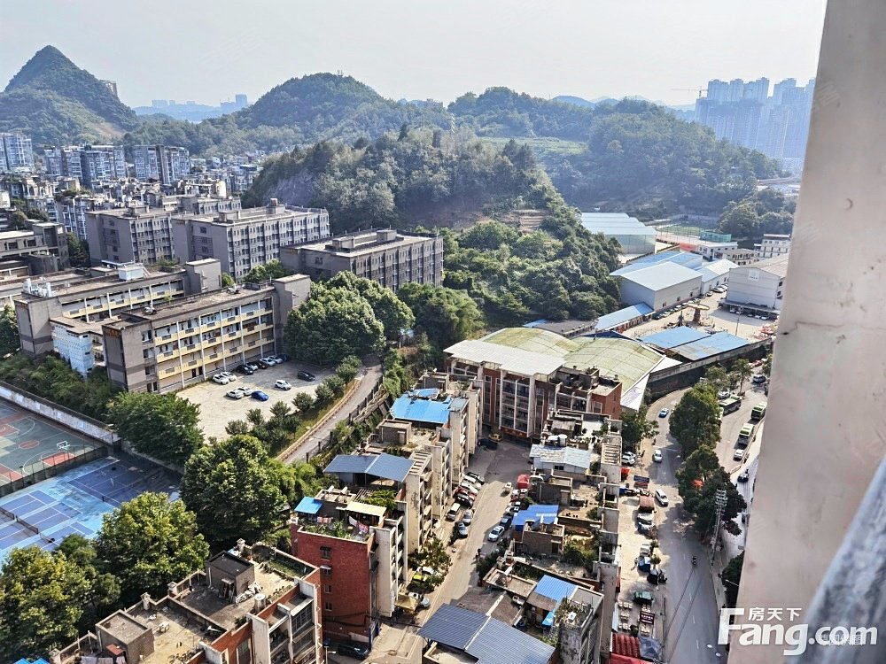 山水黔城一组团拎包入住满两年实得103平米三房诚售