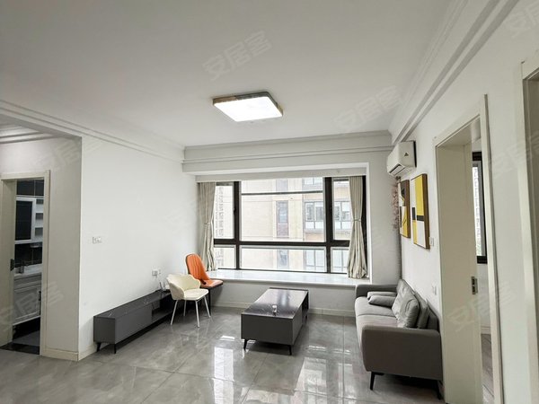 海宁长安镇农发区鸿翔东方郡长安仰山郡！精装三房出租！好楼层！边套出租房源真实图片