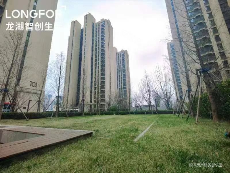 龙湖春江彼岸|渭河路716号3室2厅2卫118.48平方米