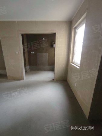 难得一见的毛坯小户型,总价低,朝向好,旭辉银盛泰博观御品二手房,110