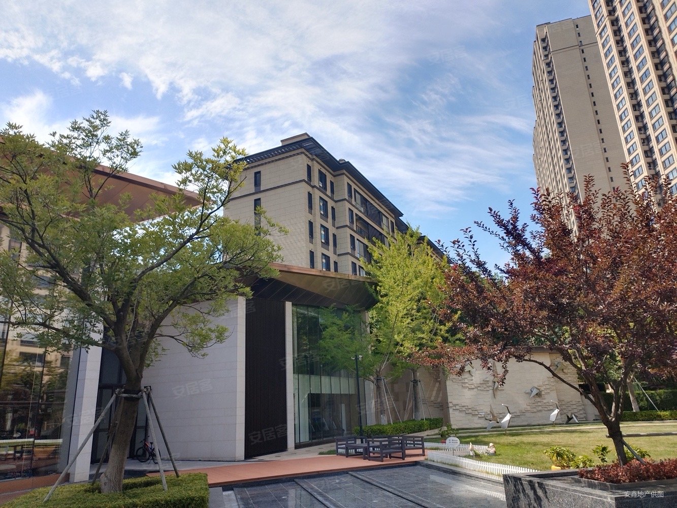 新上 中山解放路华润半山悦景电梯洋房顶跃带大露台四室三卫,华润半山