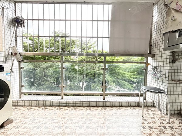 广州白云京溪广州白天鹅花园南方医科大后花园 白天鹅花园精装两房