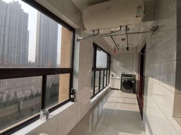 肥城新城新城街道上海华府上海华府好房出租 家具家电齐全拎包入住 初次出租 盛世华庭出租房源真实图片