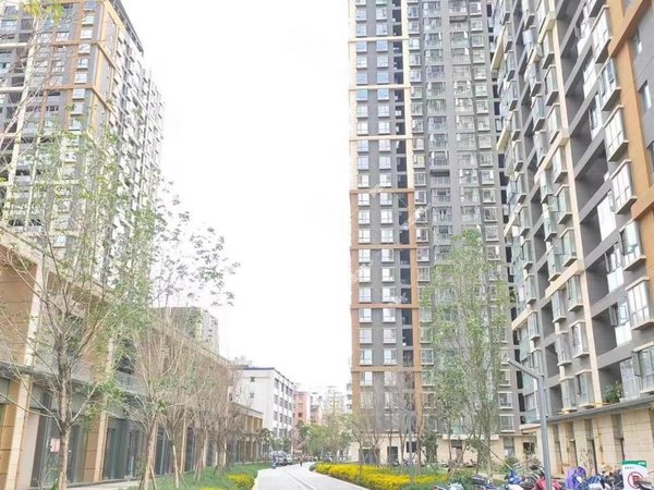 昆明五华丰宁片区人民路壹号广场小区五华区 近人民西路地铁口 云大