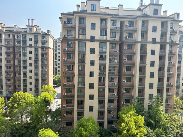 【多图】钱江新村一区(二期),钱江世纪城租房,地铁口 两室一厅 大阳台