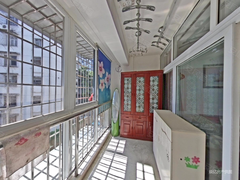 柳石路格林庄园 园林小区   十三中 金三楼层 精装三房