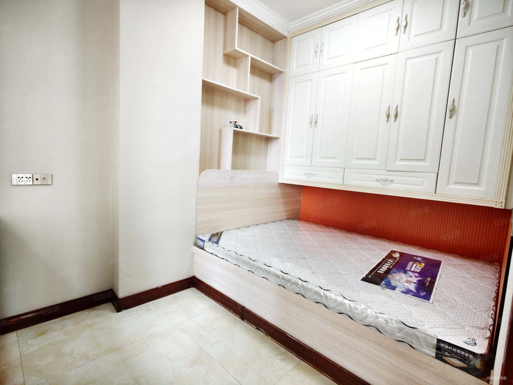 文庭苑3室2厅2卫118㎡南北62.8万