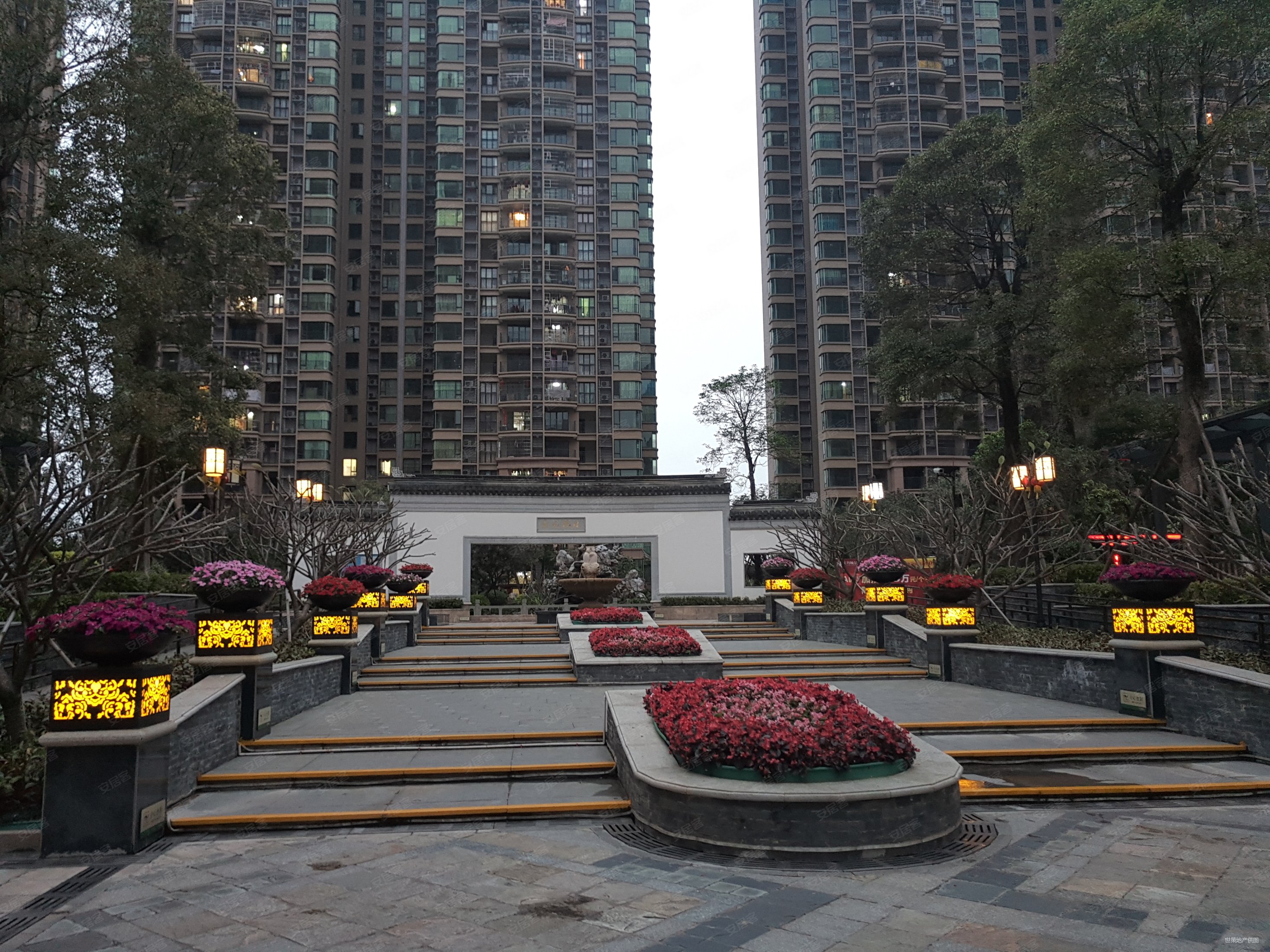 桂丹颐景园(a区)3室2厅2卫89.58㎡南北110万