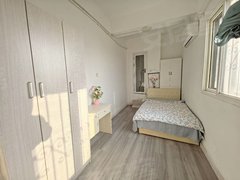 青岛市南福州南路套一出租 可月付 漳州一路 远洋大厦 泛海名人广场出租房源真实图片