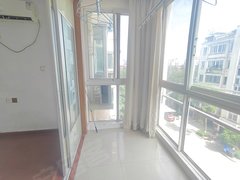 金坛东城华润商业大厦金江苑旁(金湖花园)干净家装 两室两厅 价格可谈 随时看房出租房源真实图片