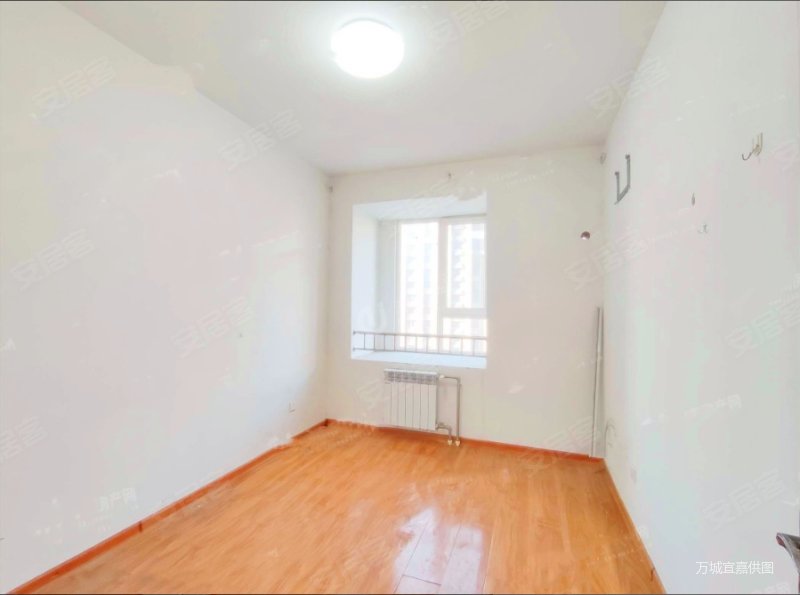 涵玉翠岭双卫格局板楼楼龄新精装可拎包入住近地铁