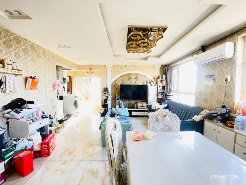 新出房源中铁国际花园精装两室拎包入住汽车广场采光好