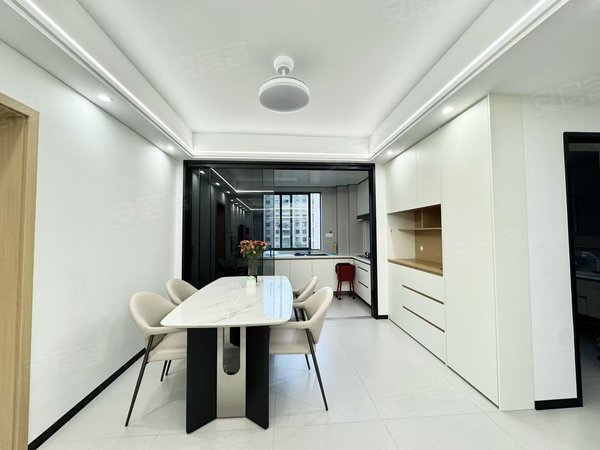 金华东阳横店南江名郡南江名郡！南江悦隔壁！装修炒鸡好！中央空调！带车位！豪华装修出租房源真实图片