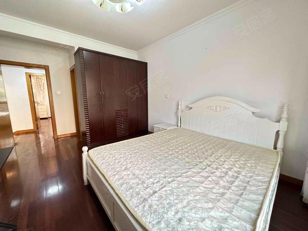 苏州工业园娄葑新华苑娄葑北摆宴街新华苑精装两室近双湖广场园区一中