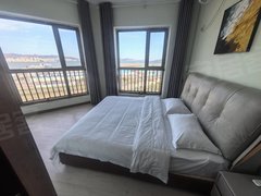 威海经区蒿泊免中介费  菁英公寓，拎包入住，坐拥便捷交通与繁华商圈。出租房源真实图片