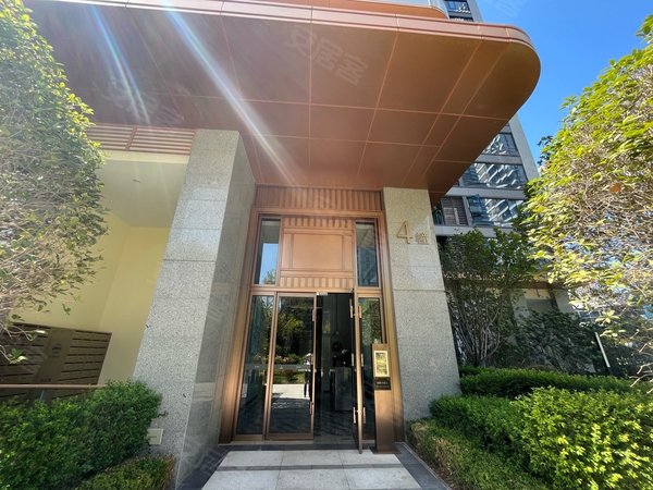 重庆江北寸滩中国铁建西派城2期西派城二期品质四房出租 联系我随时