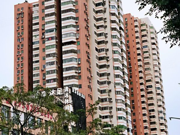 经济实惠 出租 银海花园 2室1厅双阳台 家电齐全2300