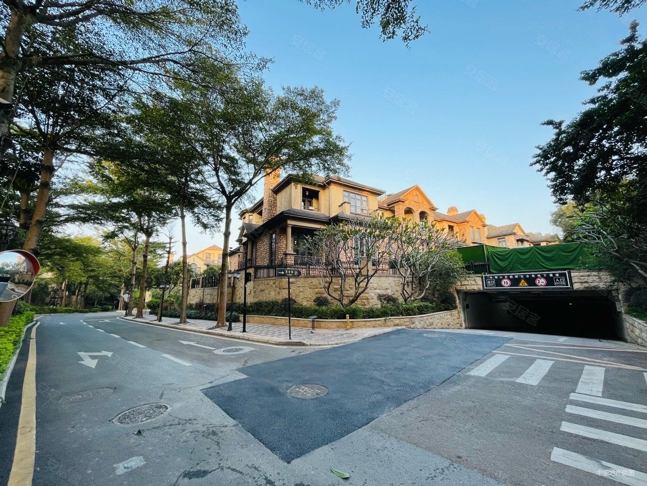 深圳房产网>深圳二手房>龙华二手房>民治二手房>莱蒙水榭山>