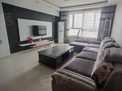 巴音郭楞库尔勒开发区开发区天河美居有空调,两室两厅,1200月,年租半年付出租房源真实图片