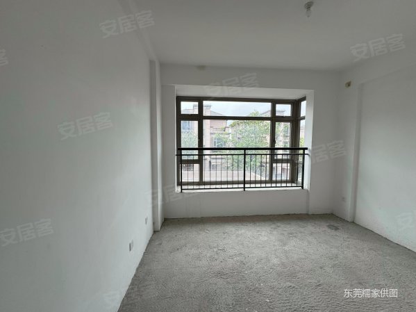 海逸豪庭御峰(别墅) 楼层好 高绿化 居住密度低 次新房