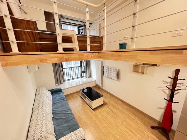 郑州高新区科学大道保利文化广场一期(商住楼)精装loft 无中介 房冬直